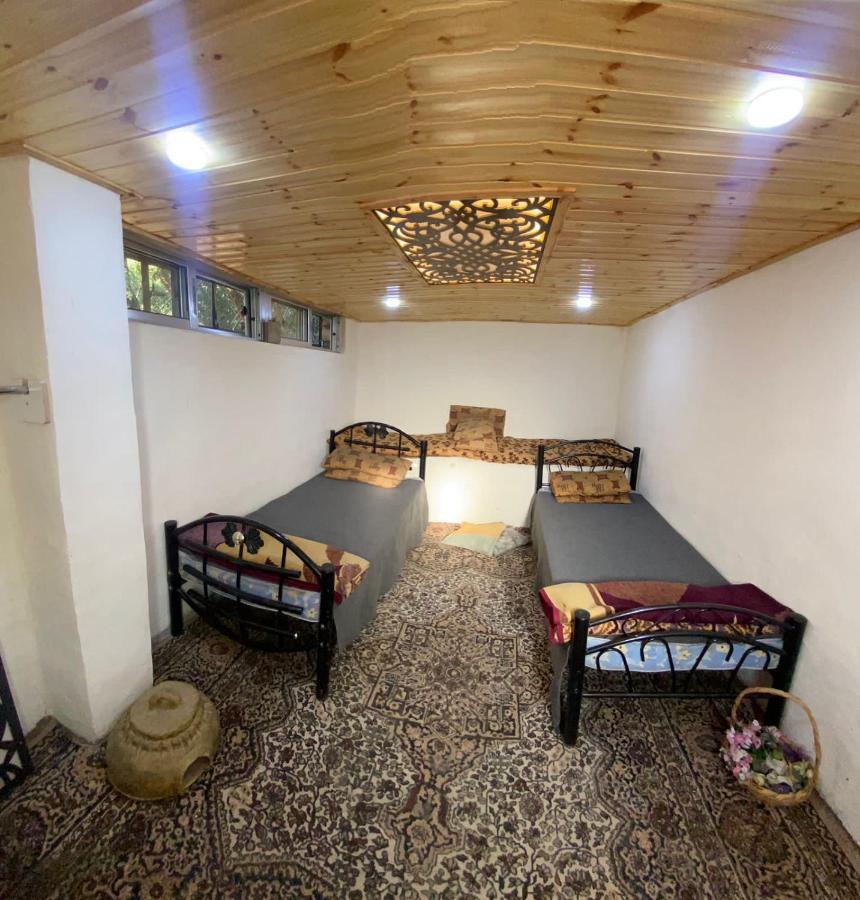 Maison d'hôtes Oak Farm مزرعة الملّول à ‘Ajlūn Extérieur photo